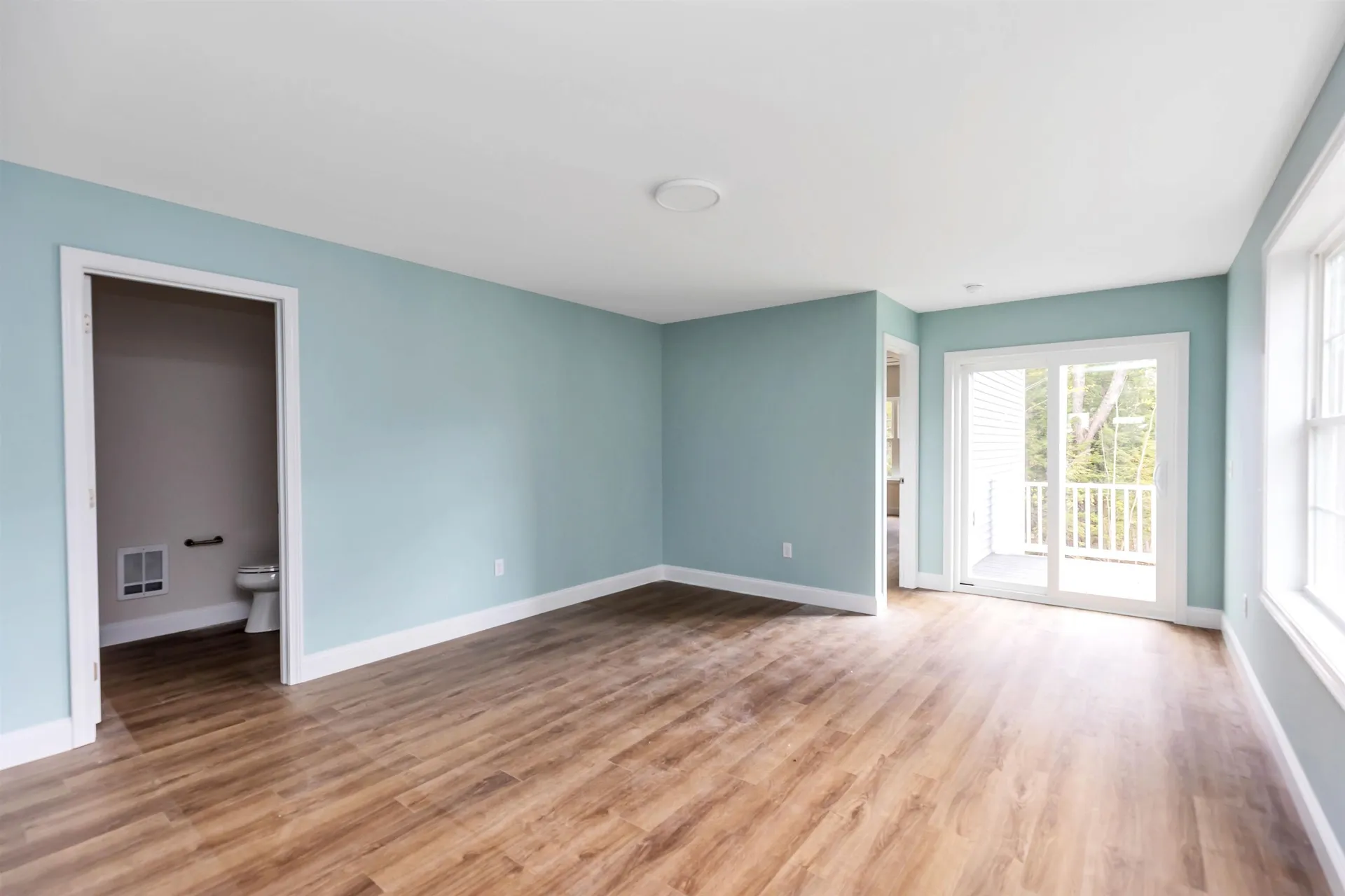 26 Trail's Edge Common Peterborough NH 03458