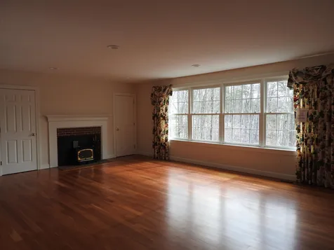 71 Little Pond Road Concord NH 03301