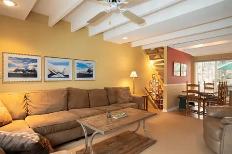5 Oak Road Winhall VT 05340