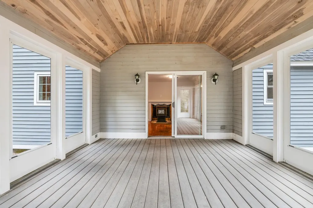 46 Mountainside Road Newbury NH 03255