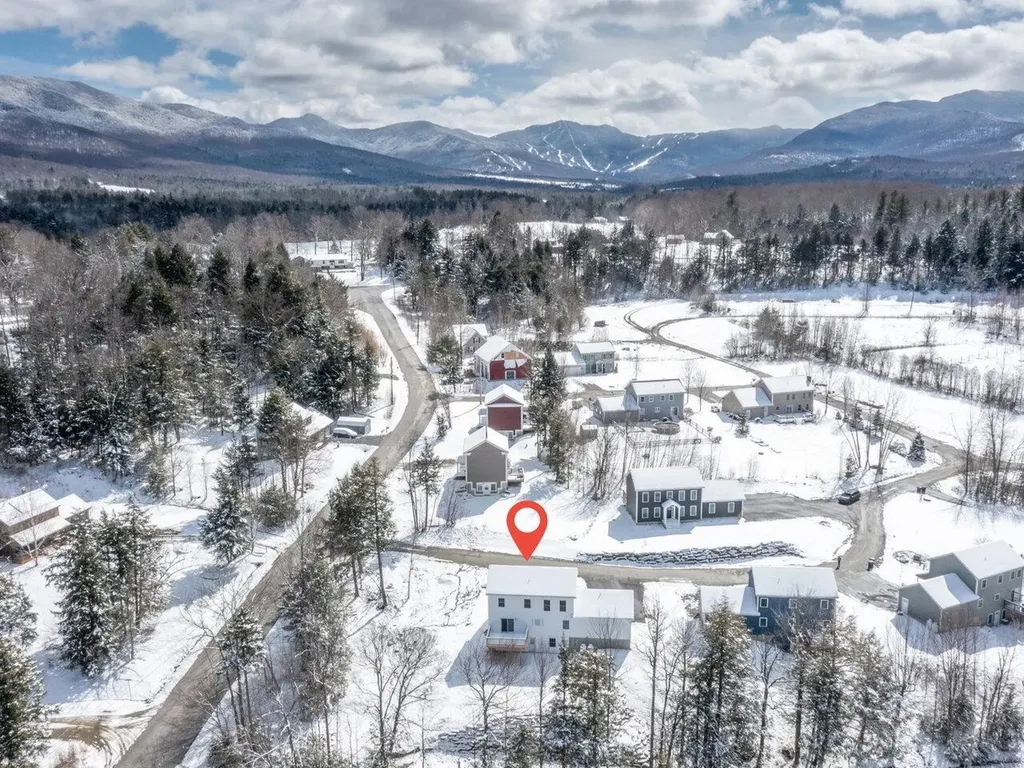 20 Jackson Heights Cambridge VT 05464
