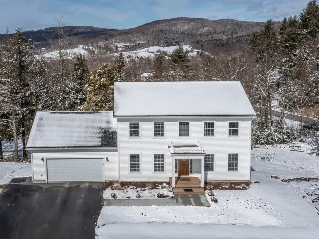 20 Jackson Heights Cambridge VT 05464