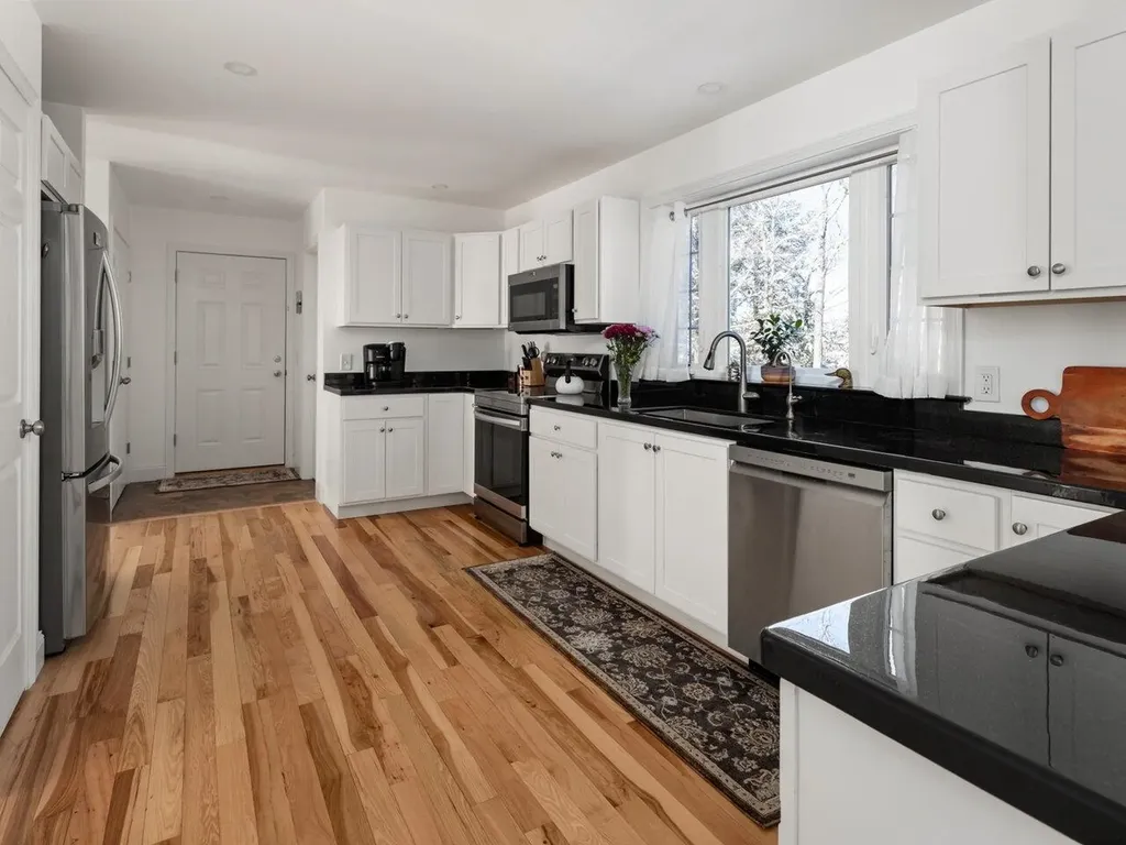 20 Jackson Heights Cambridge VT 05464