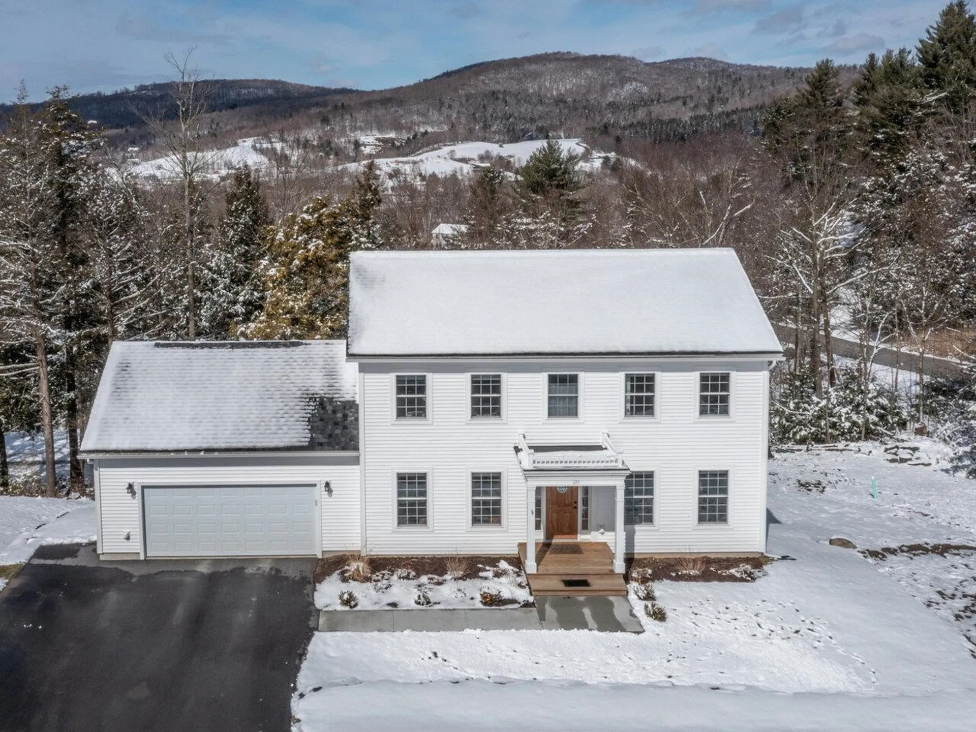 20 Jackson Heights Cambridge VT 05464