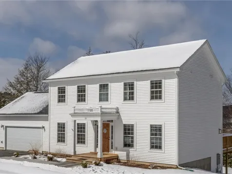 20 Jackson Heights Cambridge VT 05464