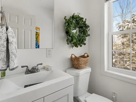 20 Jackson Heights Cambridge VT 05464