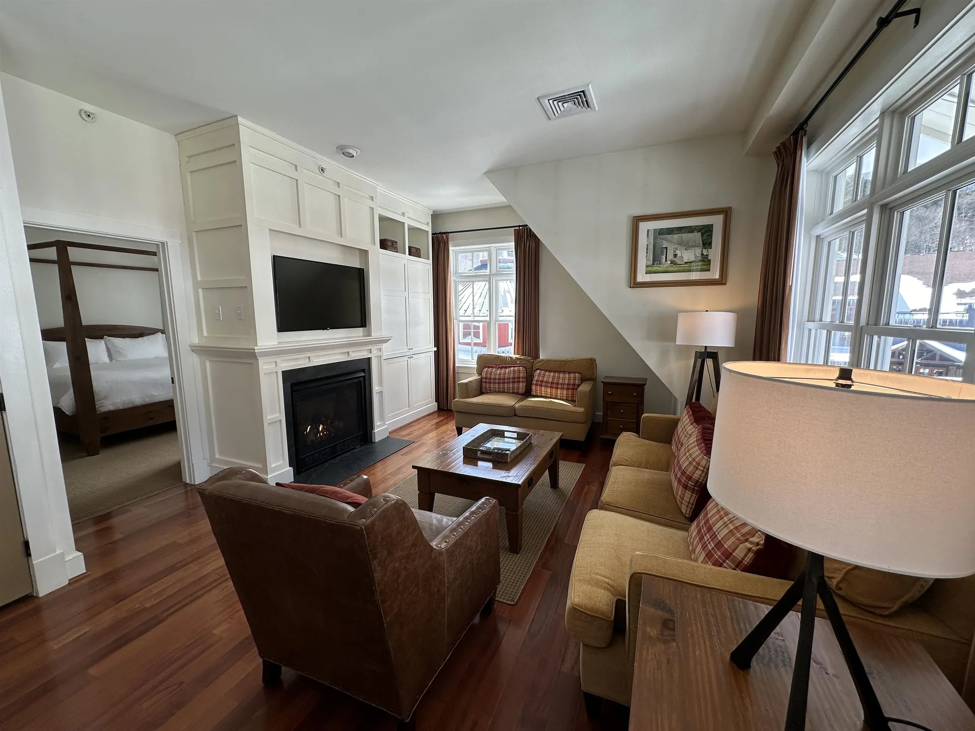 102 Forest 401 / I Drive Warren VT 05674