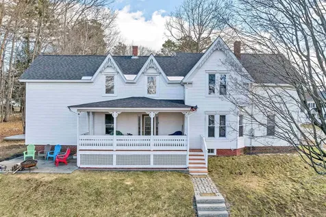 24 Woodland Avenue Laconia NH 03246
