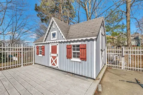 24 Woodland Avenue Laconia NH 03246