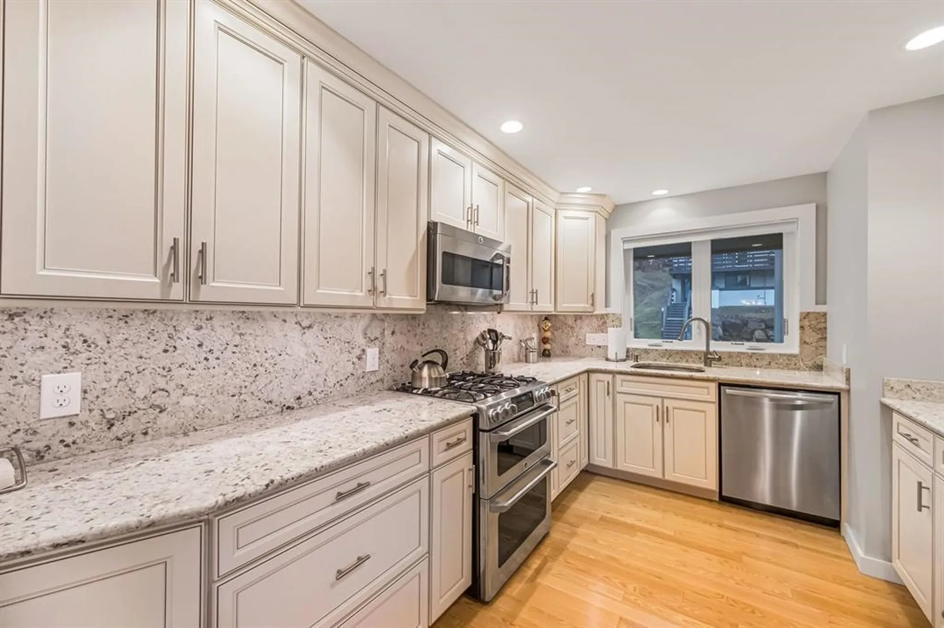 24 Bridgeview Road Lincoln NH 03251