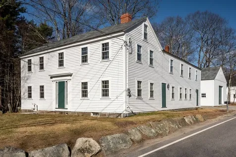 111 Amesbury Road Kensington NH 03833