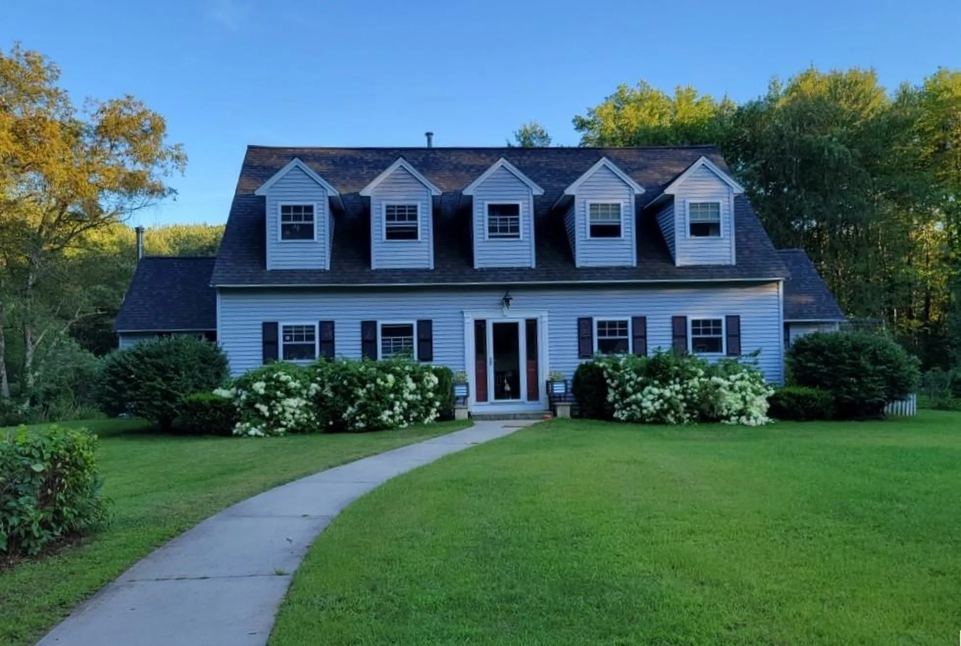 4 Nancy Avenue Pelham NH 03076