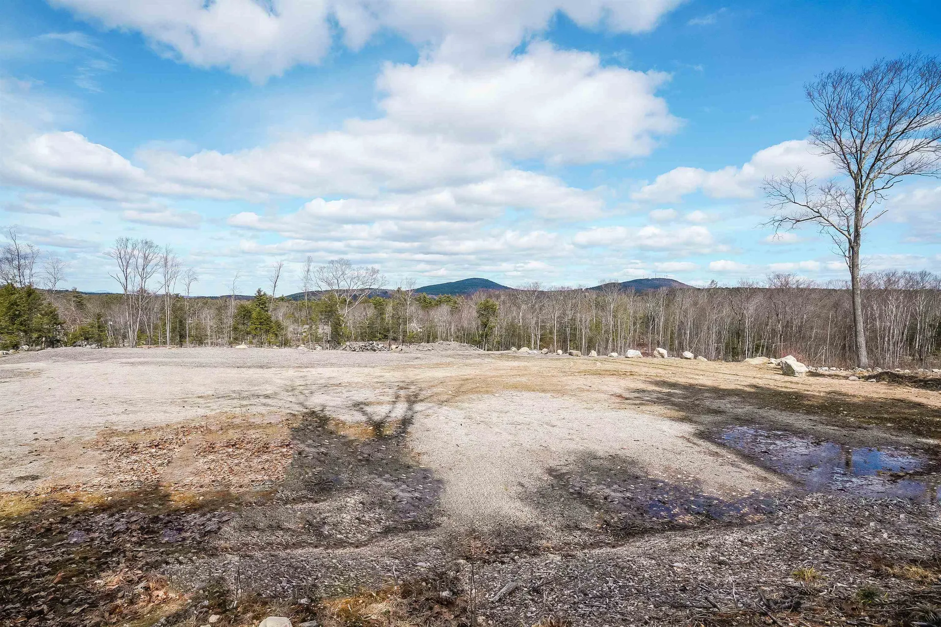 32-4 Chestnut Hill Road New Boston NH 03070