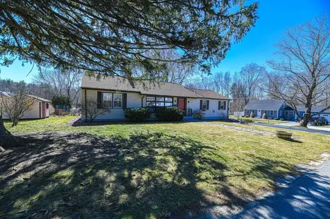4 Blossom Lane Exeter NH 03833