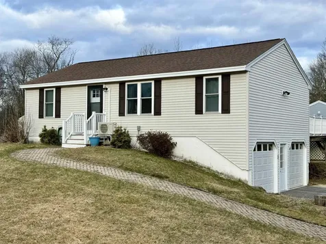 8 Brandywine Drive East Kingston NH 03827