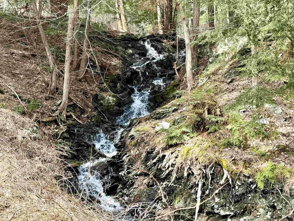 299 Brackett Road Fairlee VT 05045