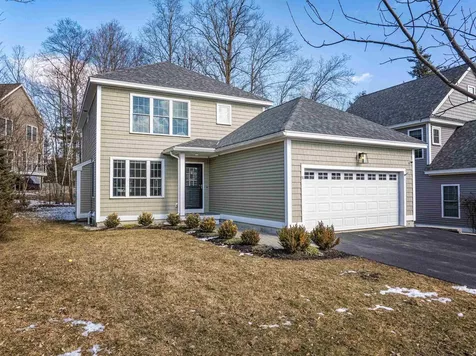 51 Stocklan Circle Dover NH 03820