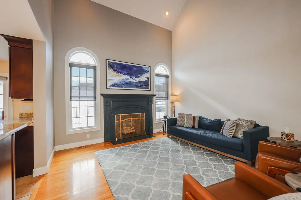 25 Spruce Lane Stratham NH 03885