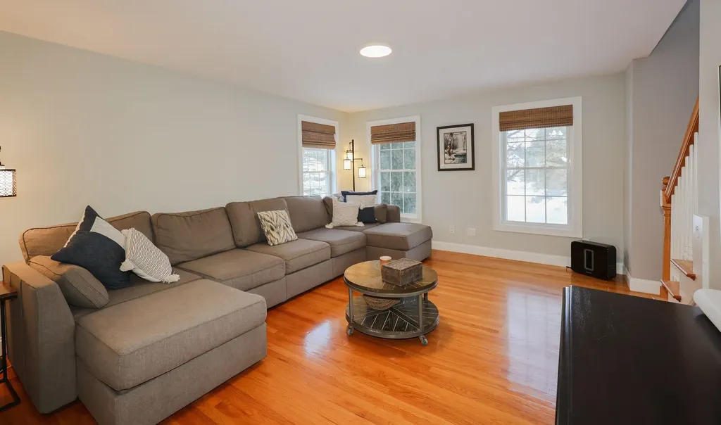 25 Spruce Lane Stratham NH 03885