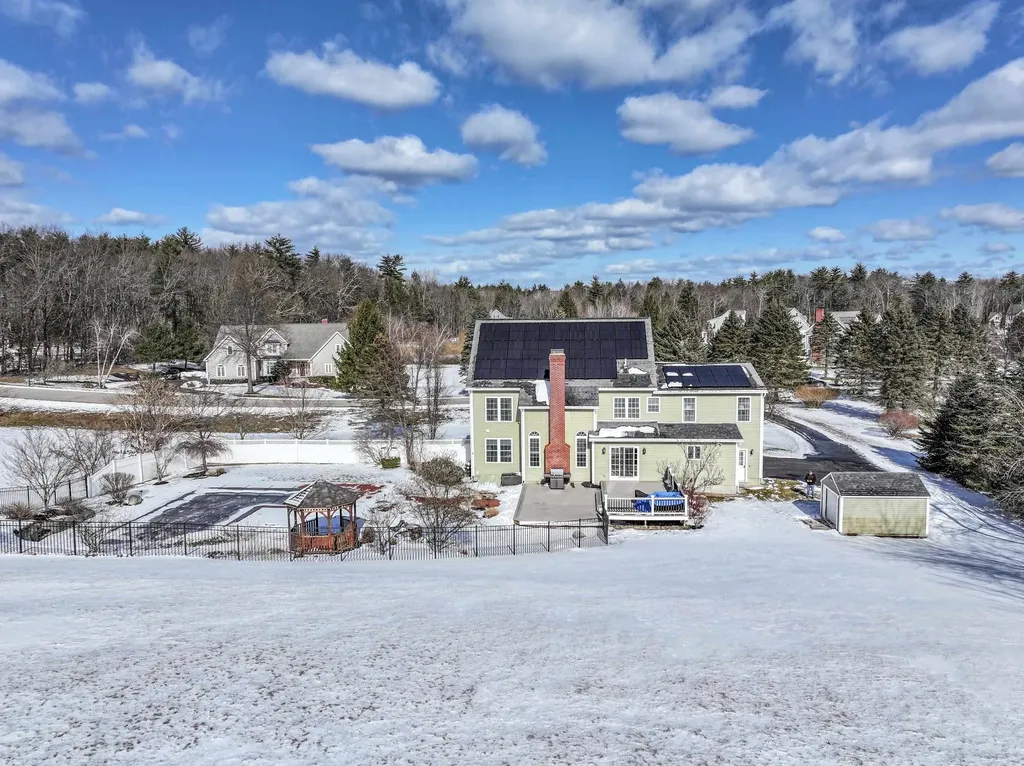 25 Spruce Lane Stratham NH 03885