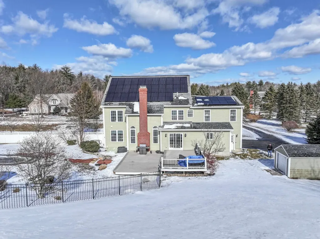 25 Spruce Lane Stratham NH 03885