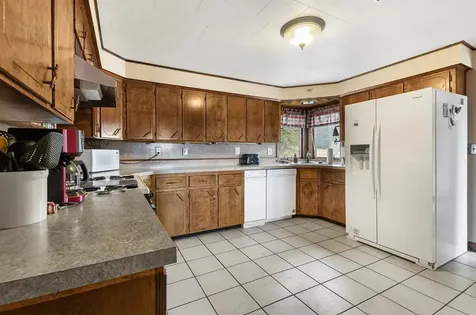 73 The Tarns Road Pittsburg NH 03592