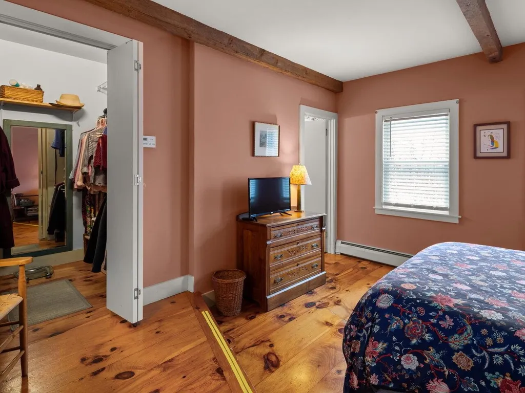 2086 Hinesburg Road Charlotte VT 05445