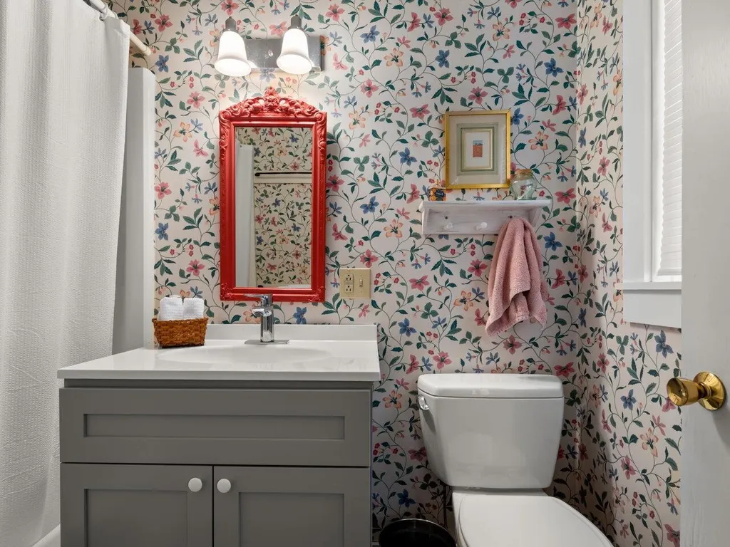 2086 Hinesburg Road Charlotte VT 05445