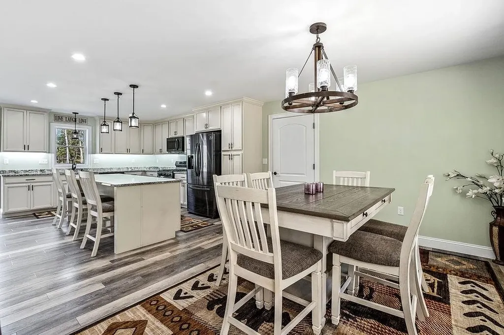 633 East Side Drive Alton NH 03810