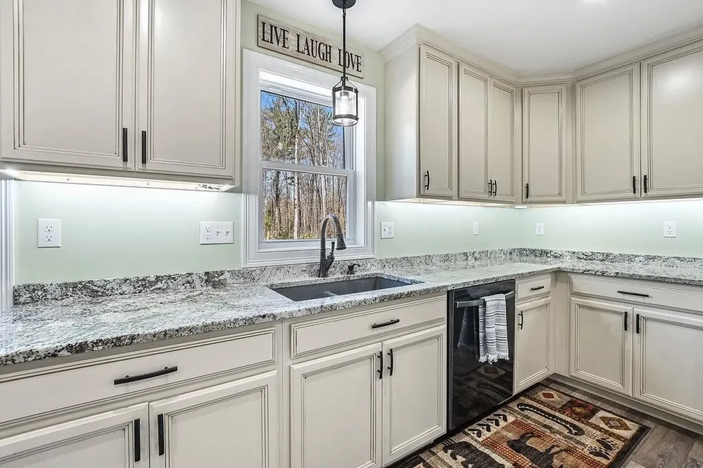633 East Side Drive Alton NH 03810