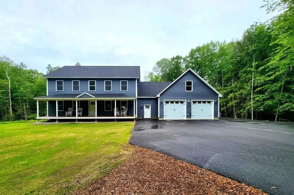 633 East Side Drive Alton NH 03810