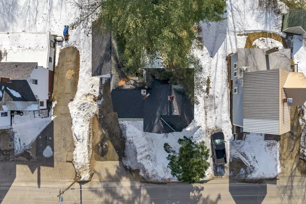 12 Washington Street Ashland NH 03217