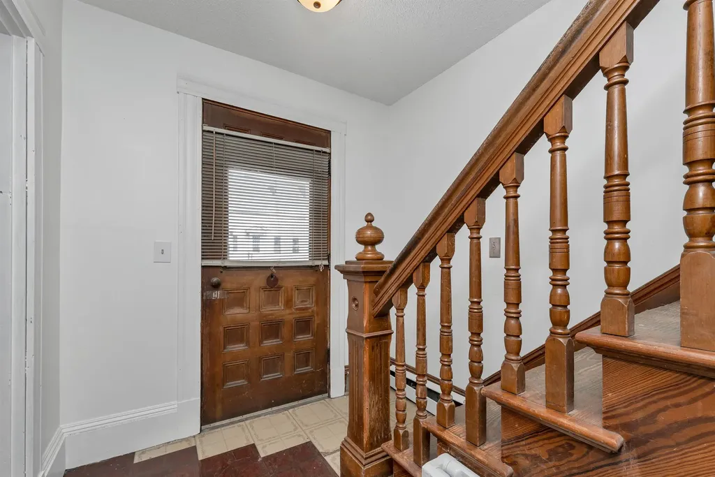 12 Washington Street Ashland NH 03217