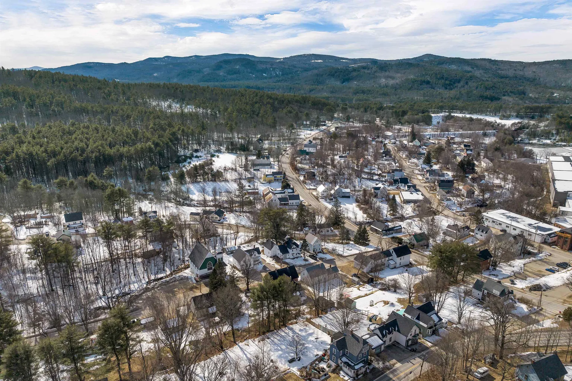 12 Washington Street Ashland NH 03217