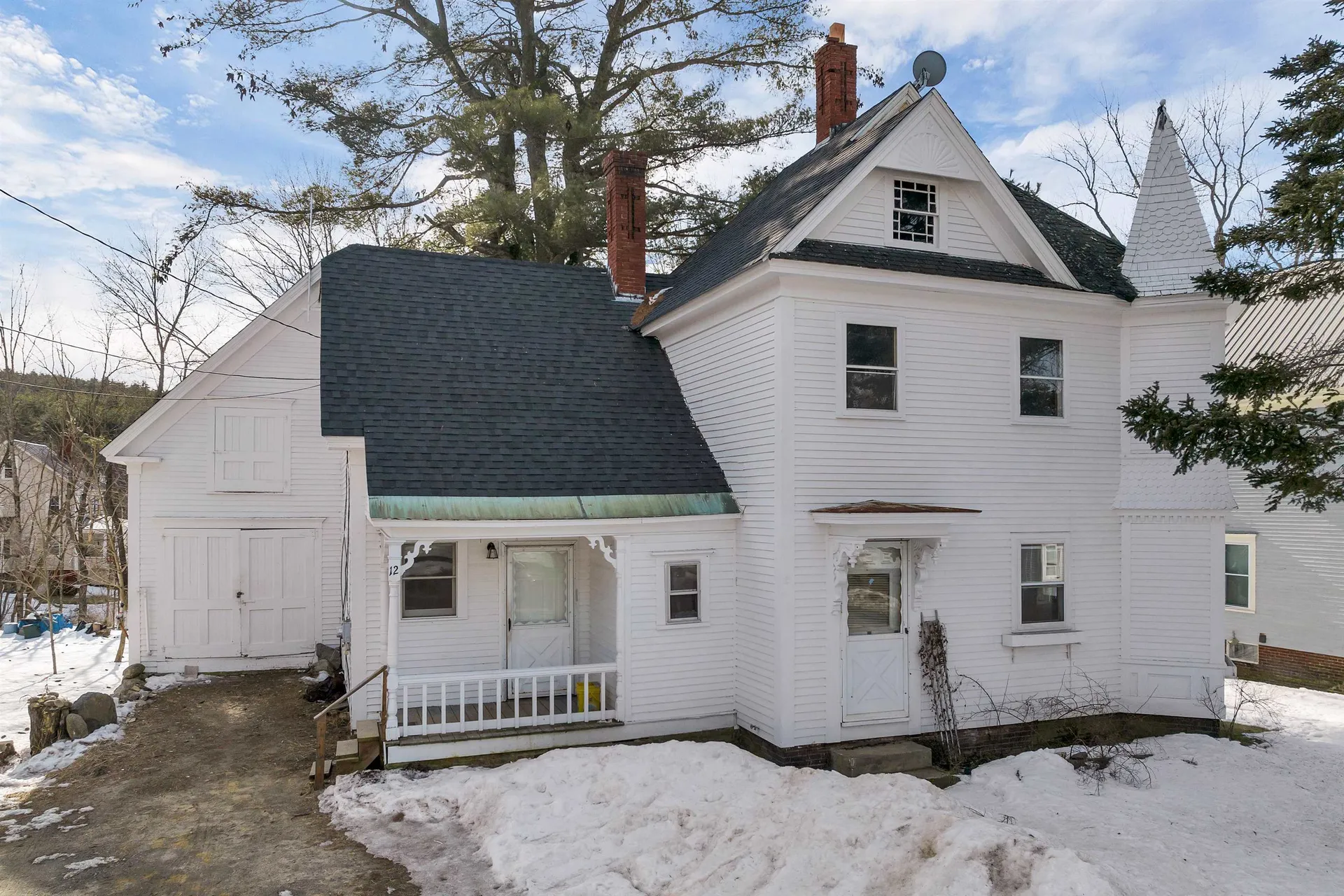 12 Washington Street Ashland NH 03217