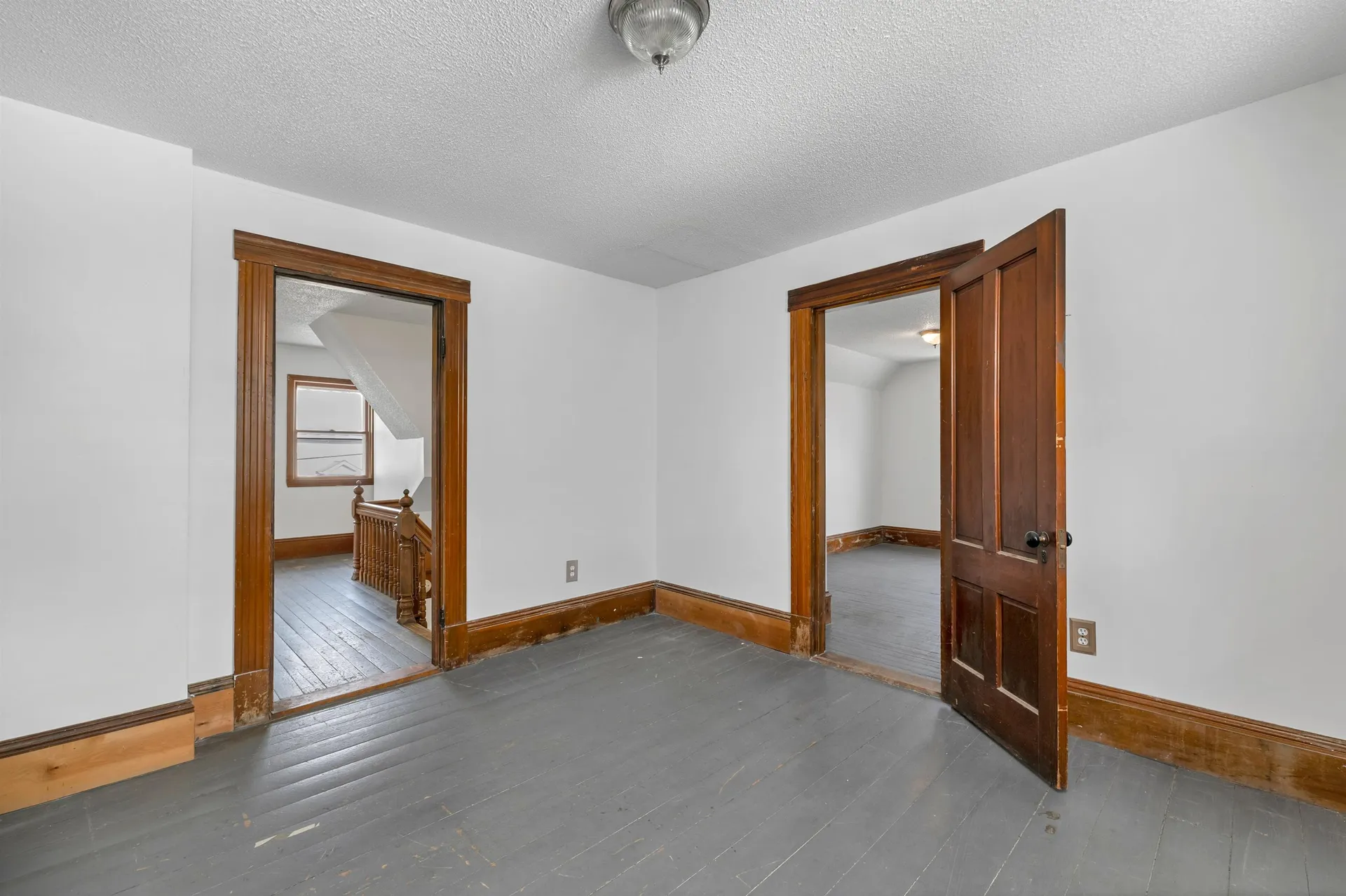 12 Washington Street Ashland NH 03217