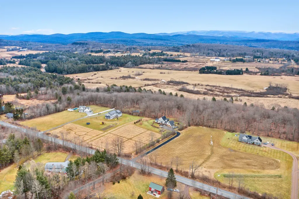 205 Old Stage Road Essex VT 05452