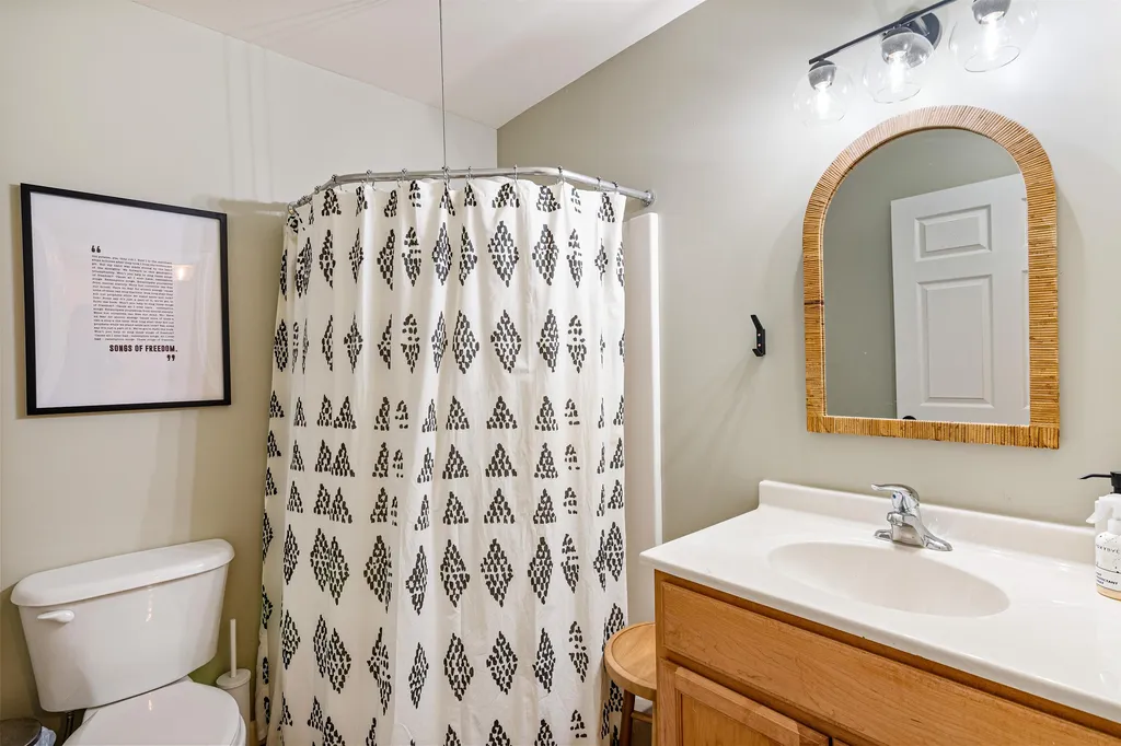 4 Marion Avenue Essex VT 05452