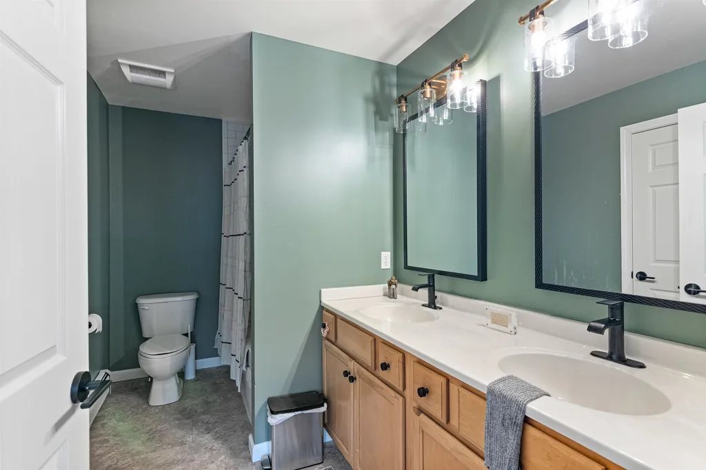 4 Marion Avenue Essex VT 05452