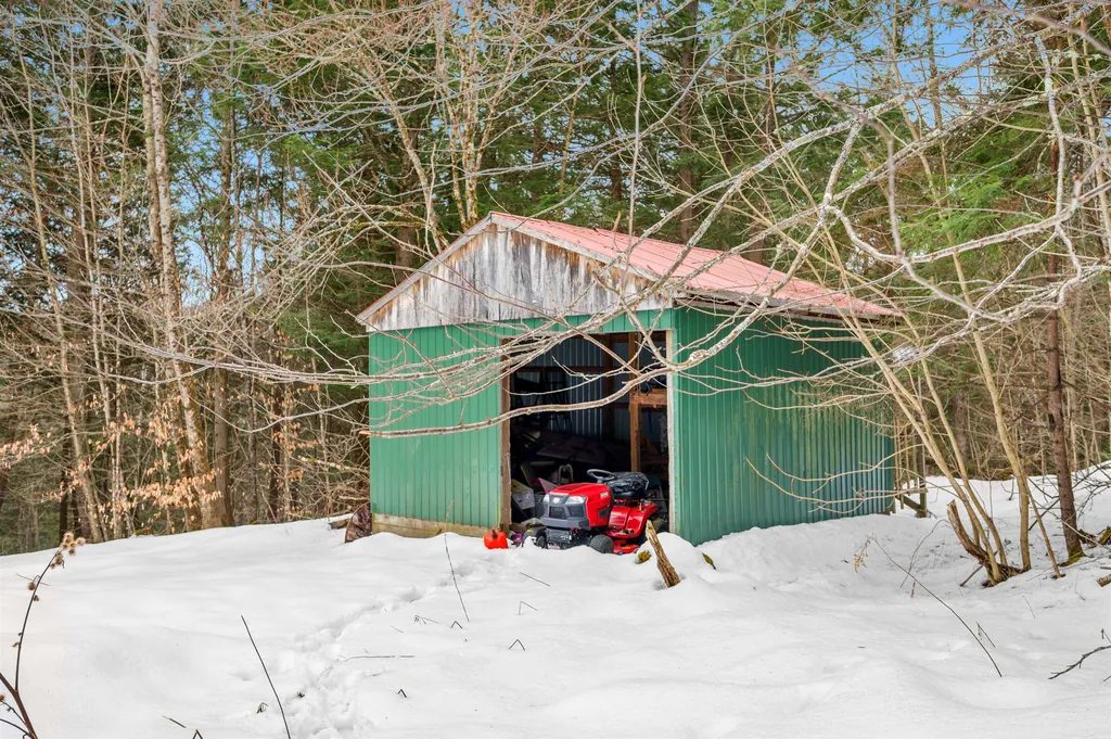 52 Frazier Road Worcester VT 05682