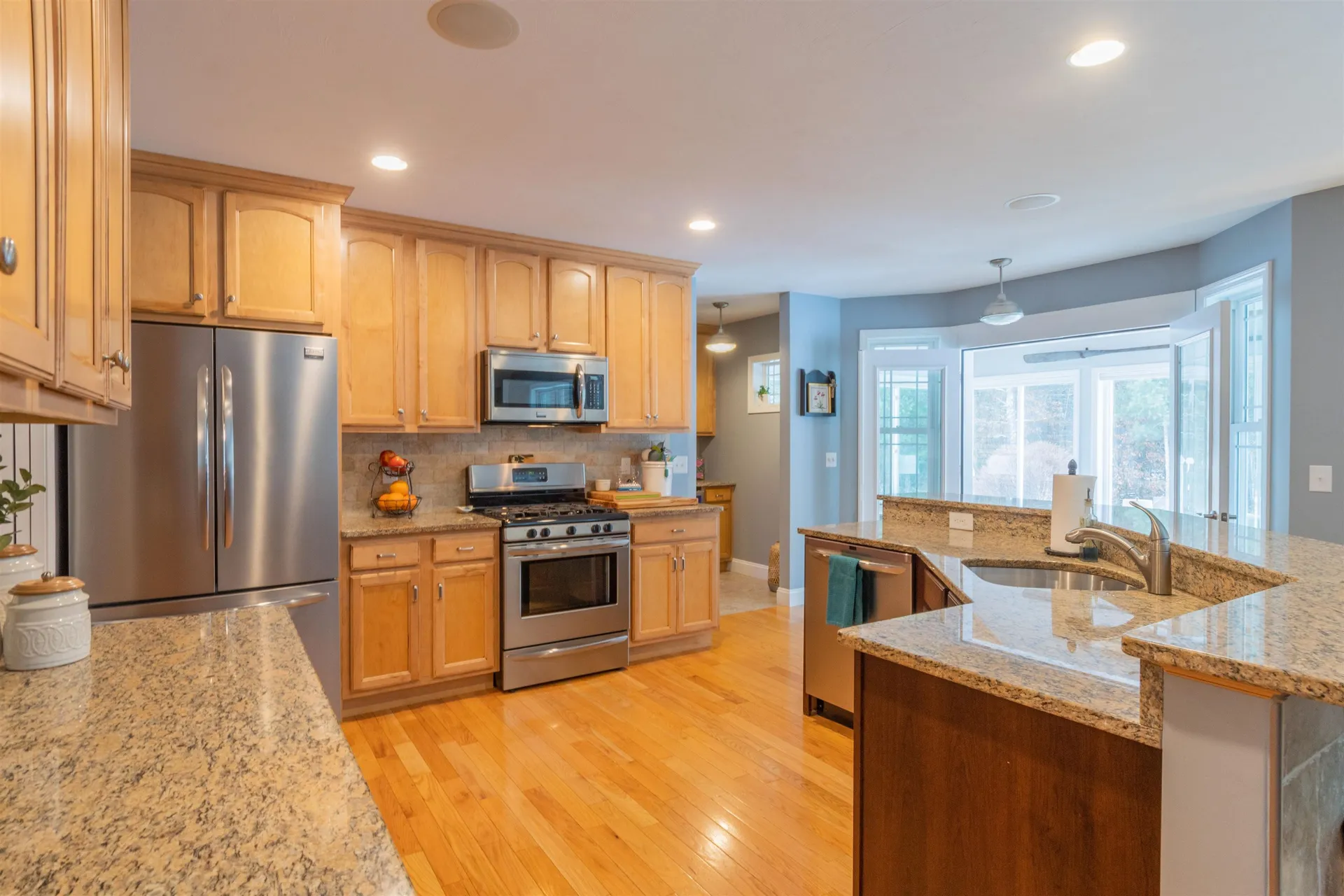 19 Pilgrim Circle Nashua NH 03063