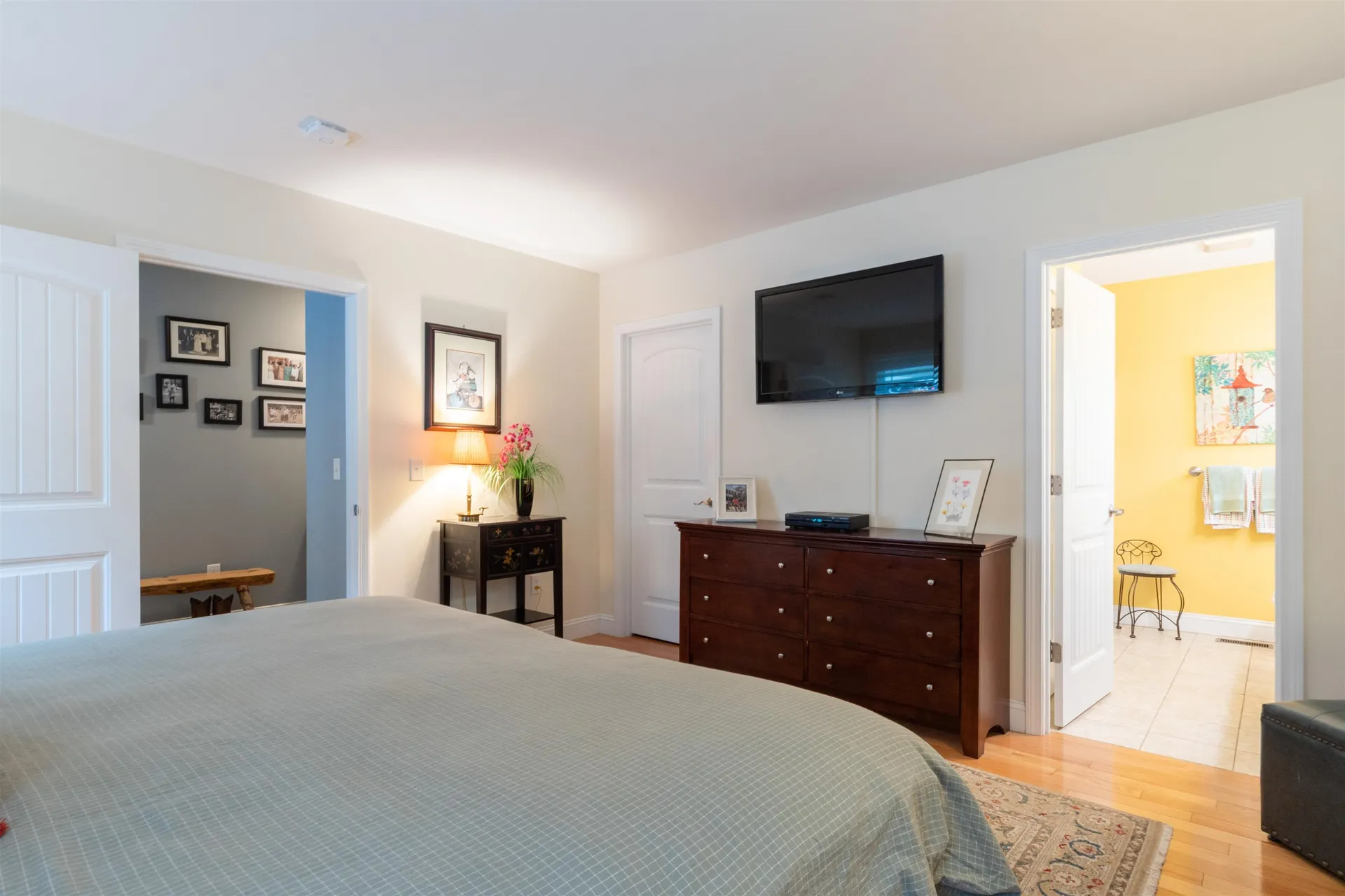 19 Pilgrim Circle Nashua NH 03063