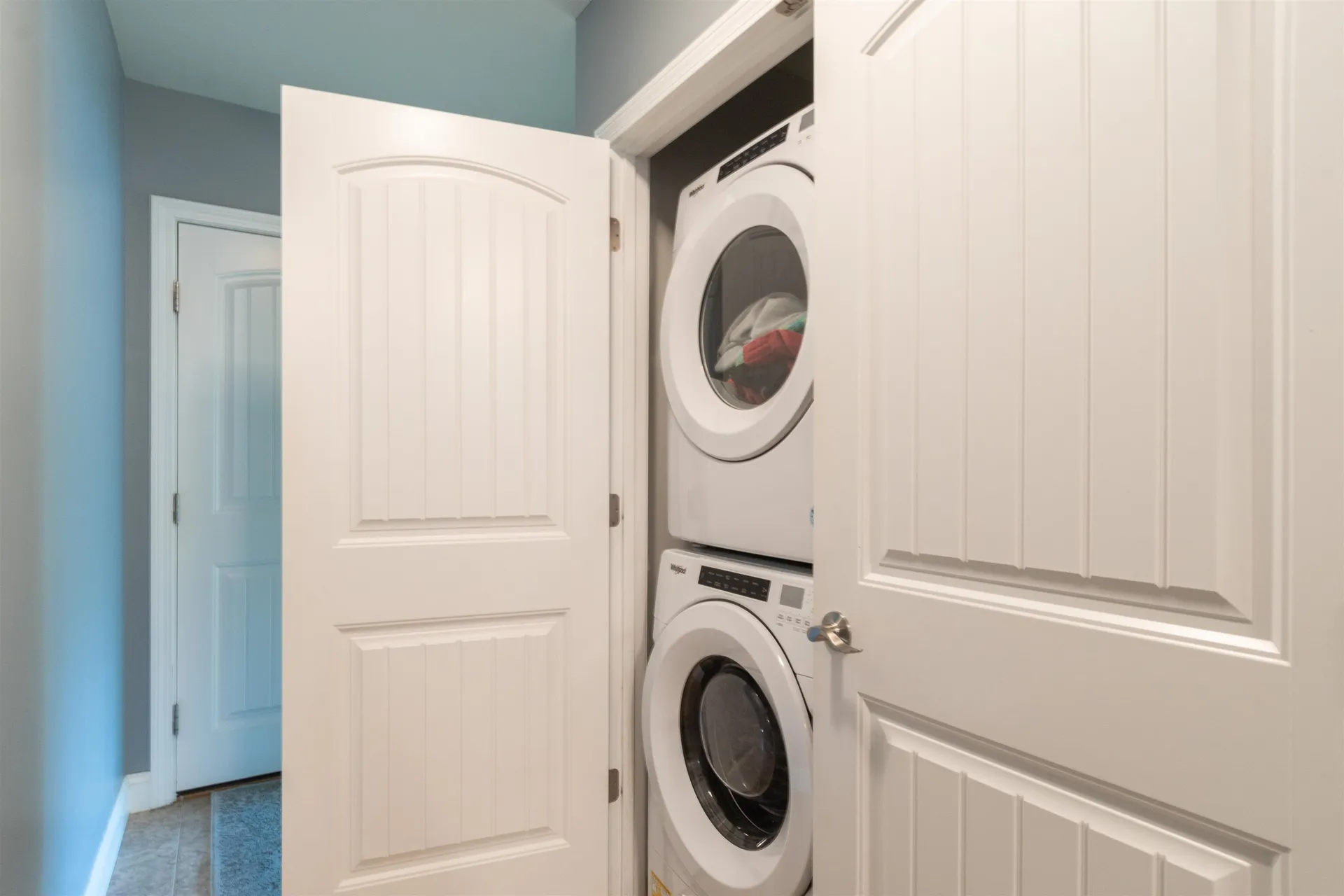 19 Pilgrim Circle Nashua NH 03063