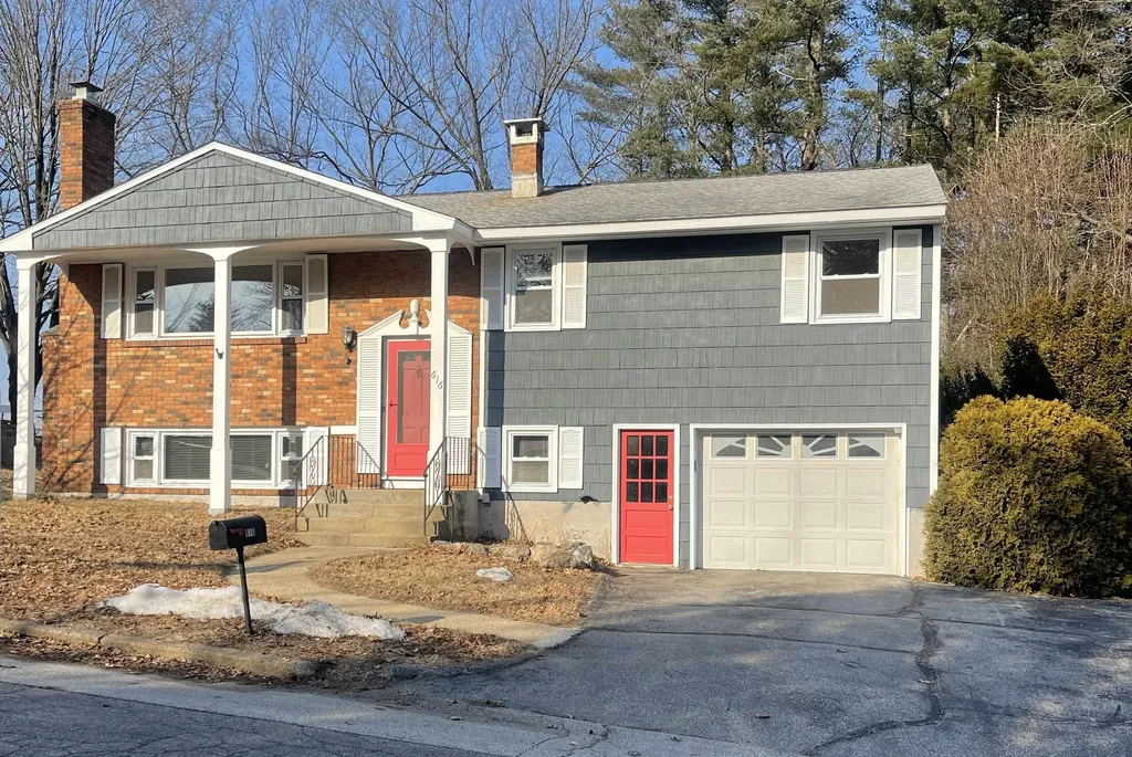 616 Coral Avenue Manchester NH 03104