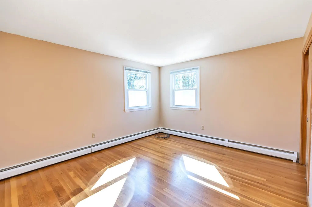 616 Coral Avenue Manchester NH 03104