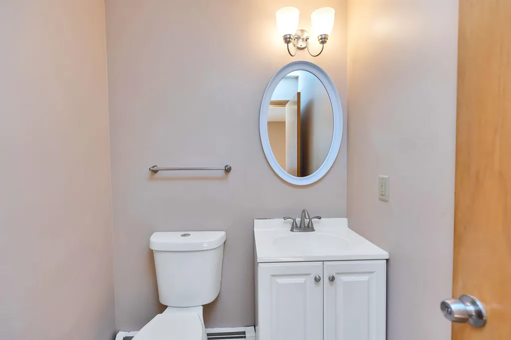 616 Coral Avenue Manchester NH 03104