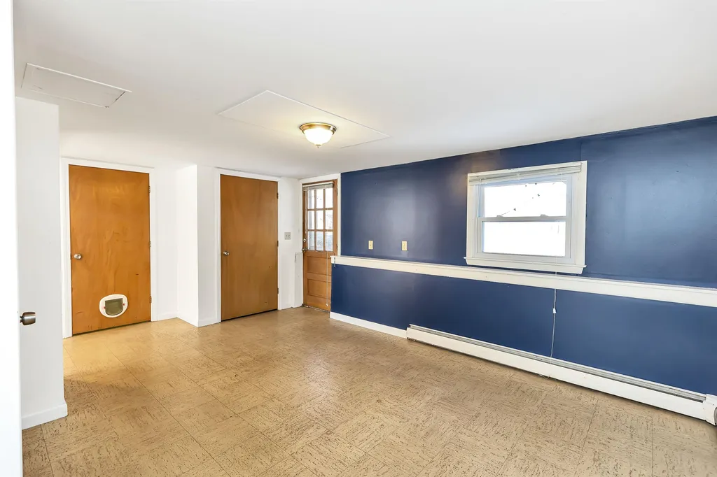 616 Coral Avenue Manchester NH 03104