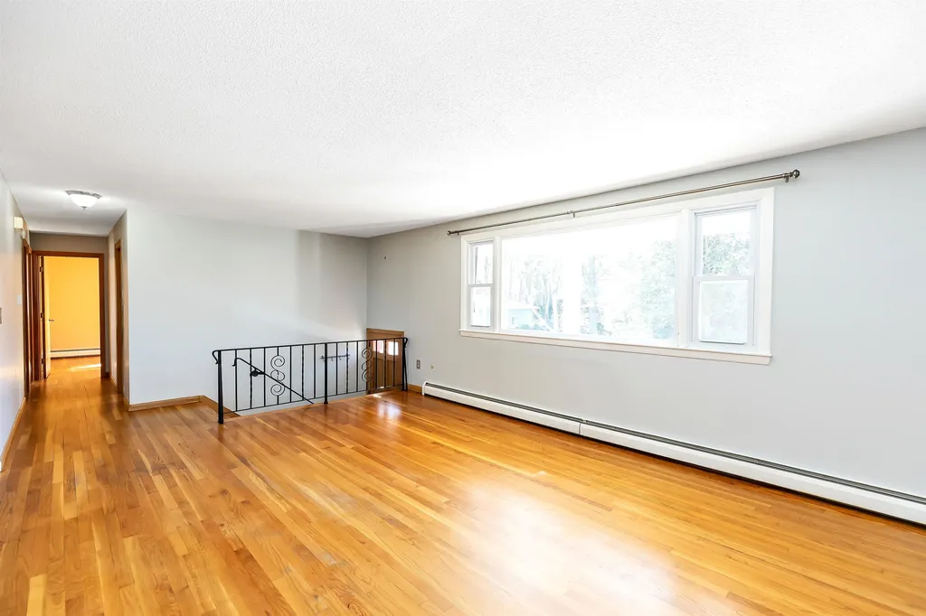 616 Coral Avenue Manchester NH 03104