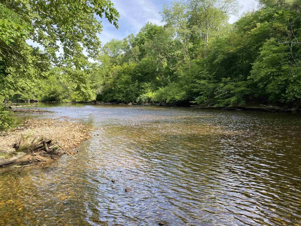 2167 Vt Route 313 Arlington VT 05250