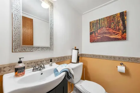 15 Alpstrausse Road Bartlett NH 03845